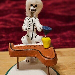 VINTAGE OAXACAN PIANO PLAYER